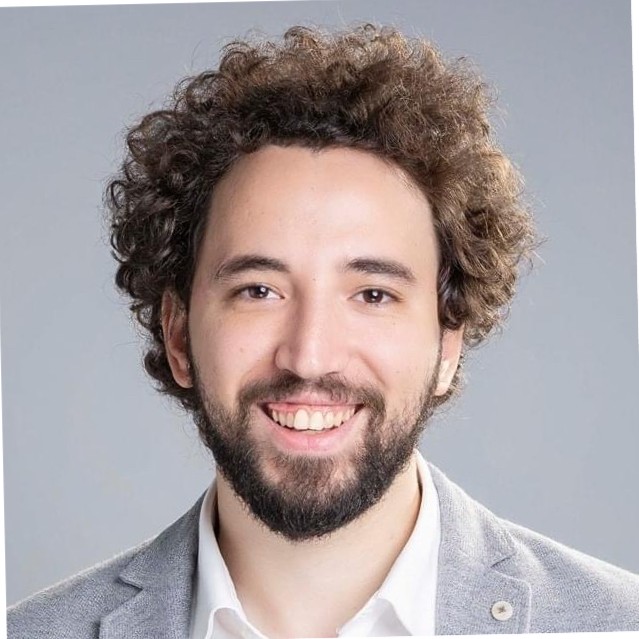 أحمد ماهر